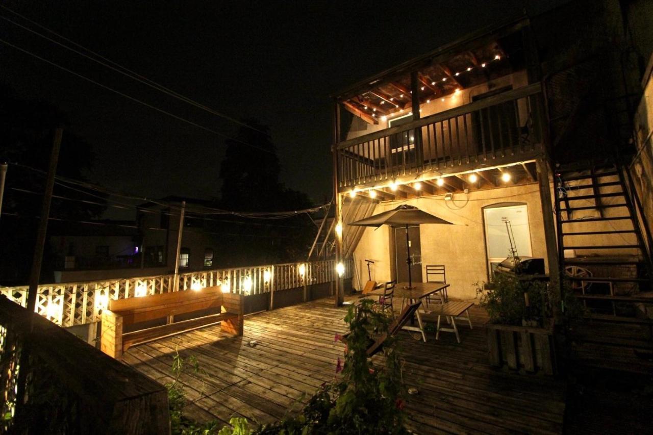 The Parkdale Hostellerie Торонто Екстериор снимка