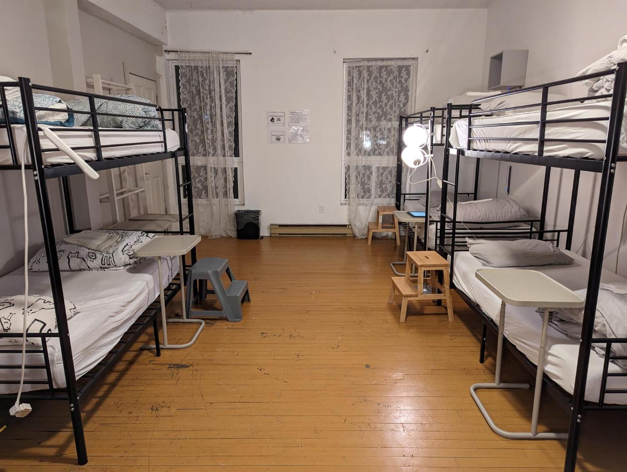 The Parkdale Hostellerie Торонто Екстериор снимка