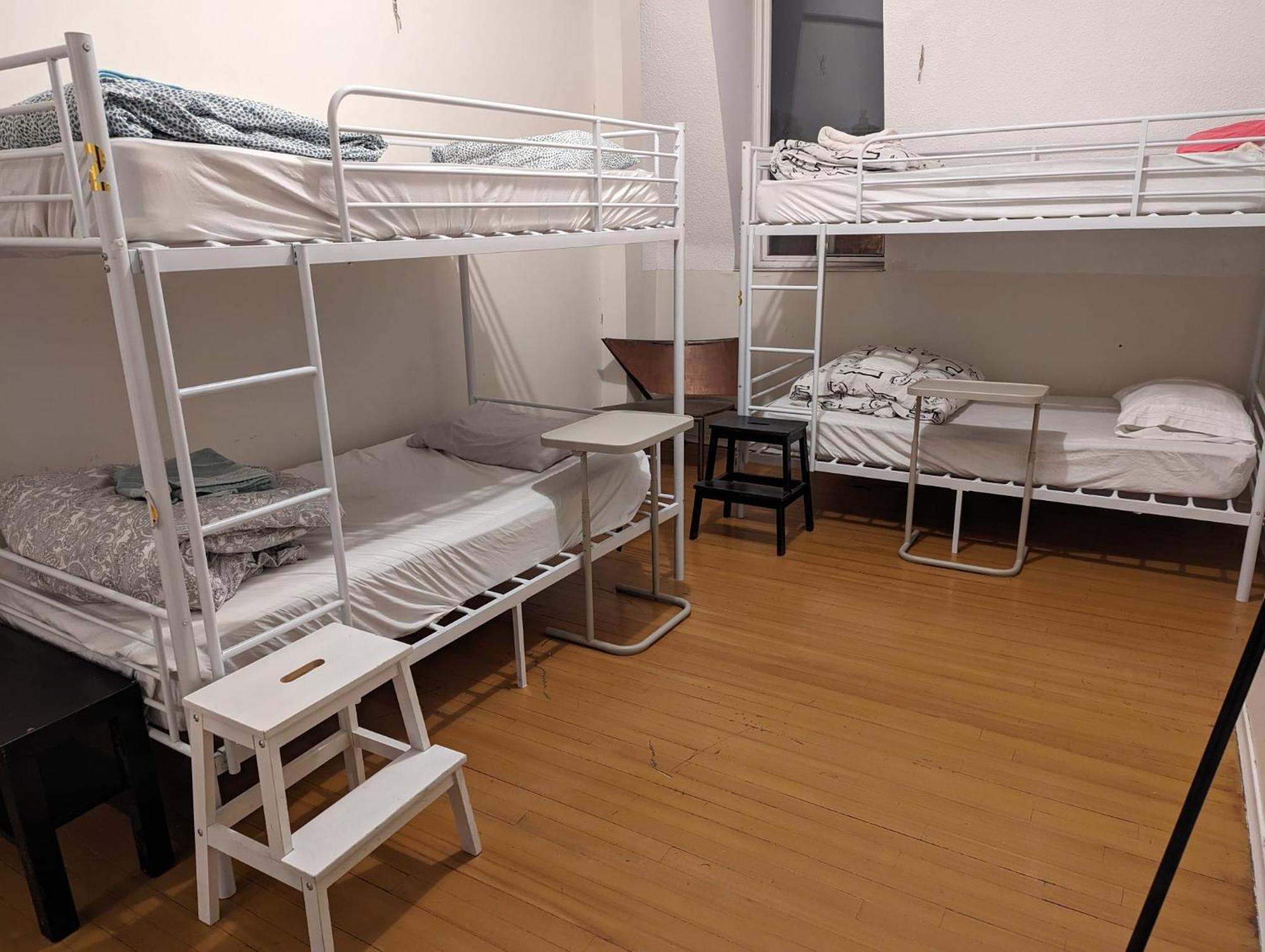 The Parkdale Hostellerie Торонто Екстериор снимка