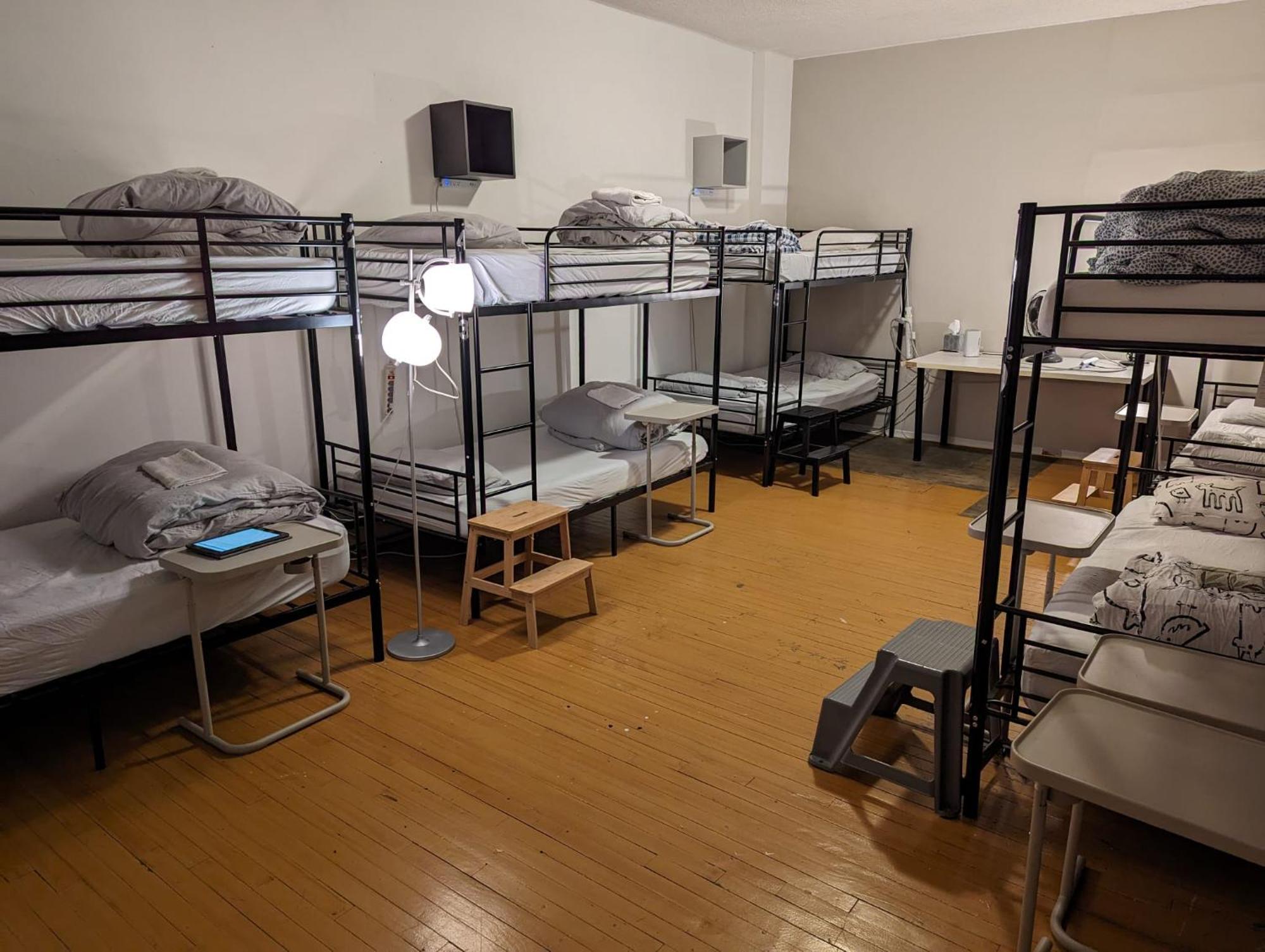 The Parkdale Hostellerie Торонто Екстериор снимка