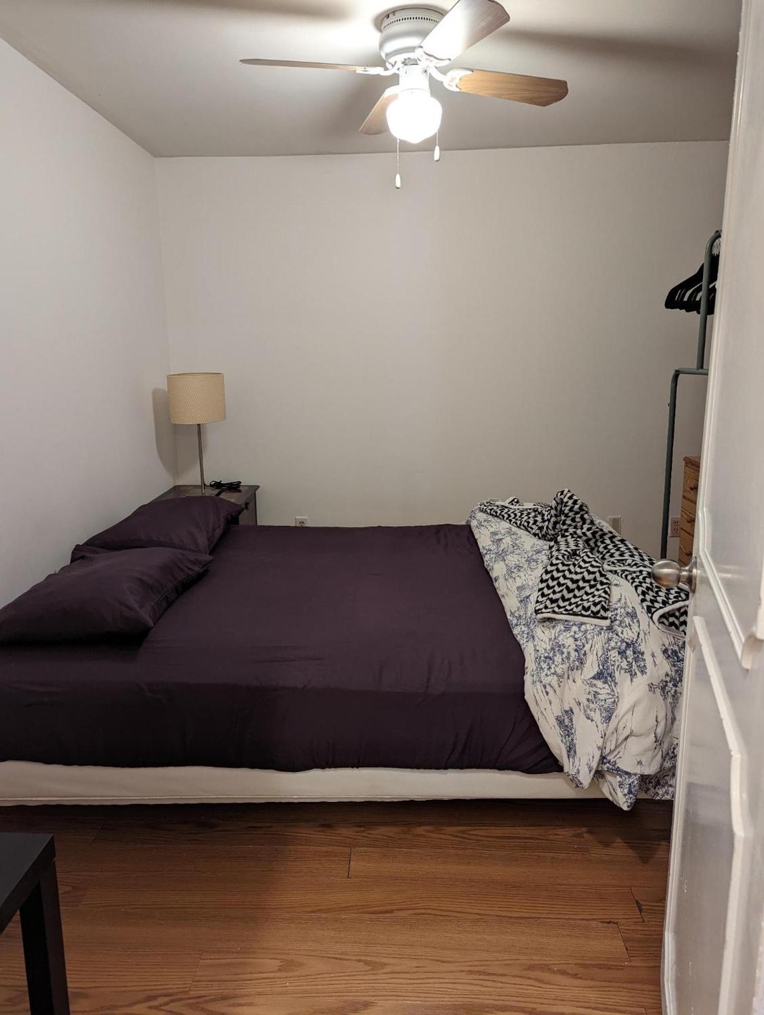 The Parkdale Hostellerie Торонто Екстериор снимка
